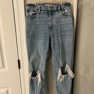 Abercrombie & Fitch '90s Ultra High Rise Straight Jeans
Size 27